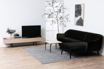 Meuble TV bas moderne en bois et pieds en métal noir - NOLAN