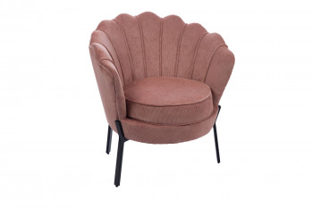 fauteuil rose en velours côtelé