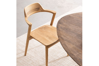Chaise de salle à manger japandi en bois à accoudoirs empilable - SARI